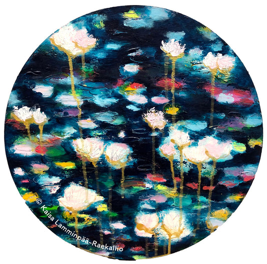 T-paita Kaisa Lamminpää-Raekallion teoksella Hiljainen laulu