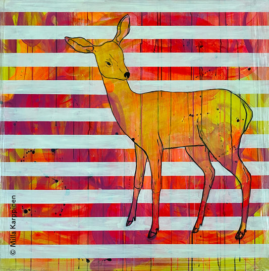 T-paita Milla Karppisen teoksella Kiinni kuvitelmiin ja odotuksiin