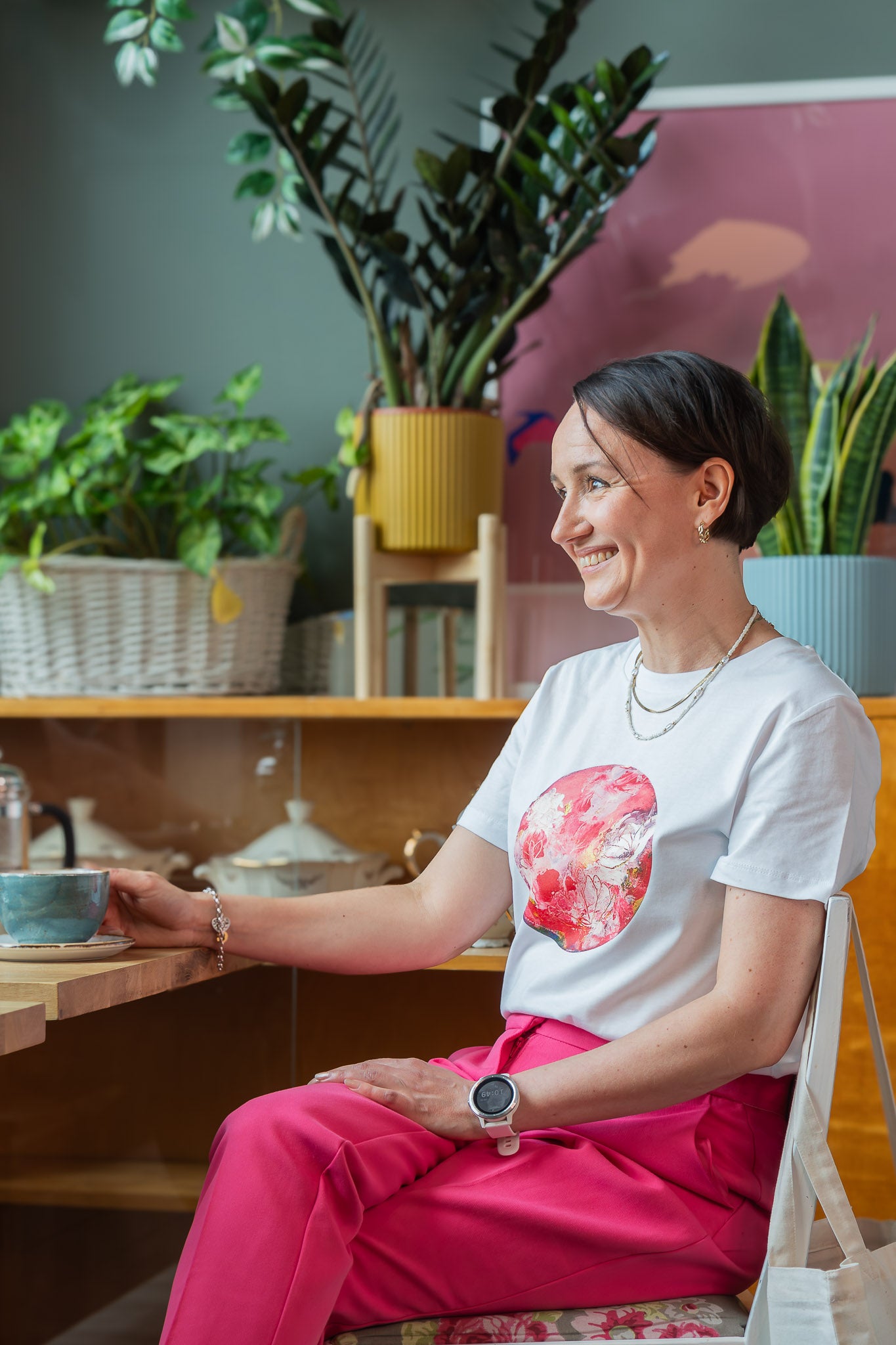 T-paita Kaisa Lamminpää-Raekallion teoksella Rakas runsas elämäni