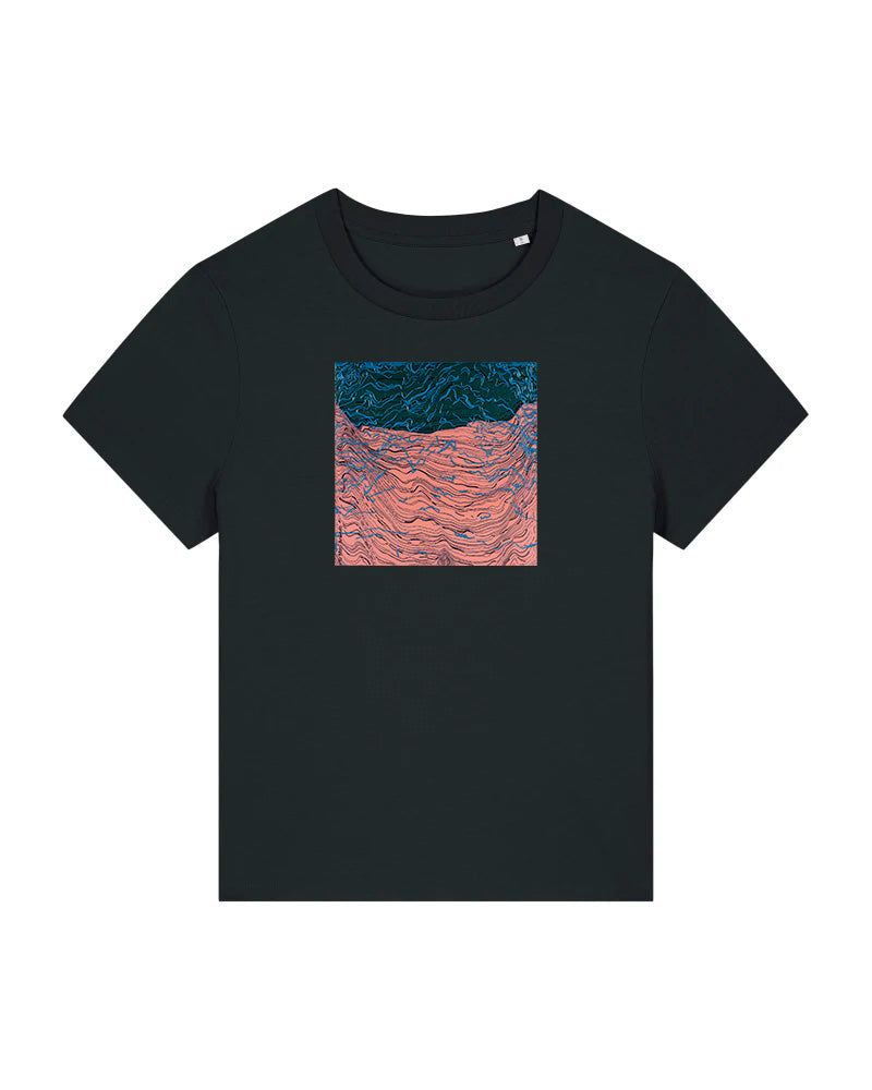 T-paita Mari Arvisen teoksella Syke