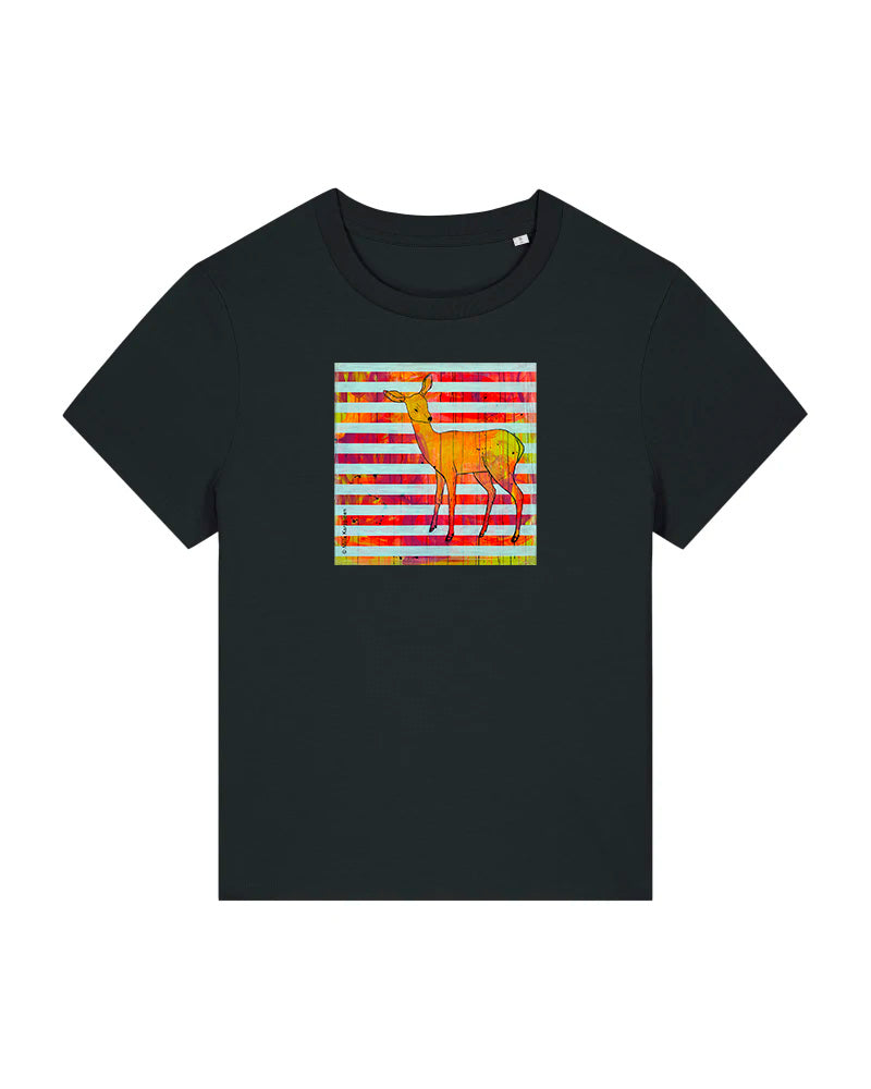 T-paita Milla Karppisen teoksella Kiinni kuvitelmiin ja odotuksiin